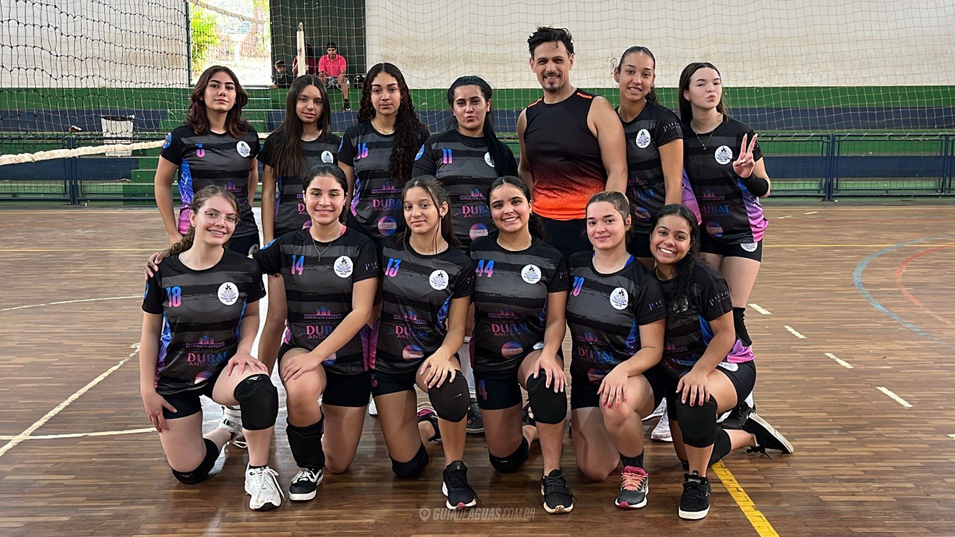 Jovens de Águas de Santa Bárbara organizam time de vôlei feminino